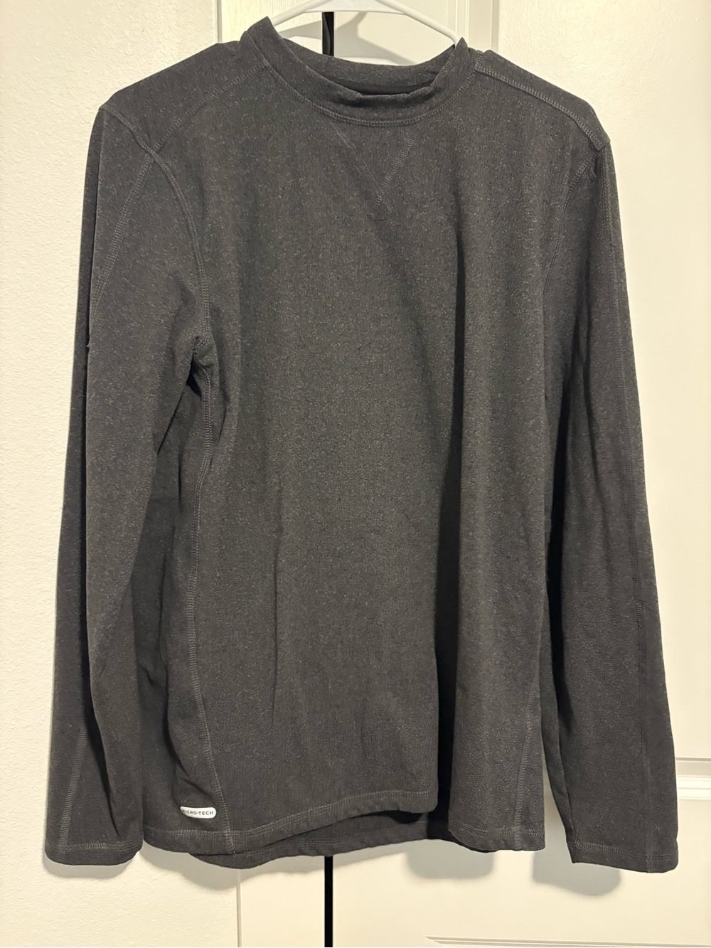 Free Country Men's Long-Sleeve Crew in Charcoal Gray